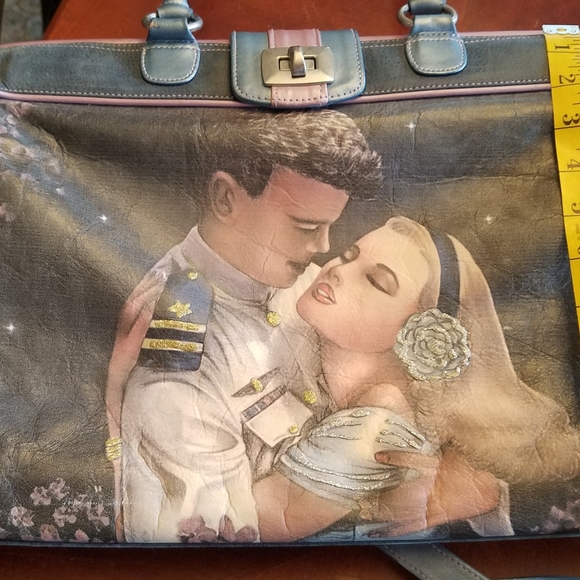 Isabella Fiore Designer Handbag or Weekender - Picture 5 of 6